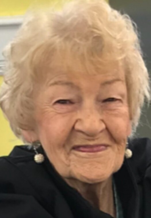 Lorraine Shelton